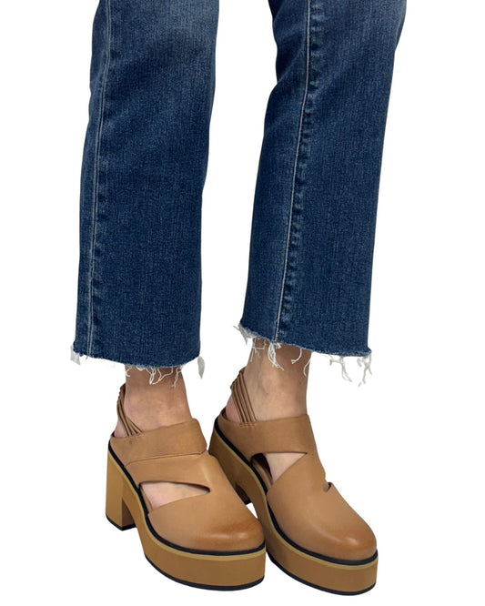 ISADORA in Camel
