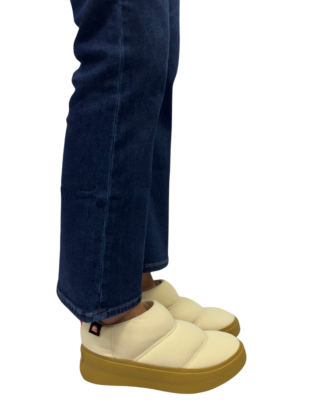 OUT N ABOUT IV MINI PUFFY in Honey White + Gum