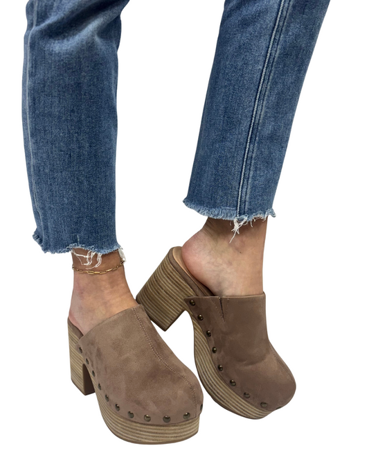 GIGI in Taupe