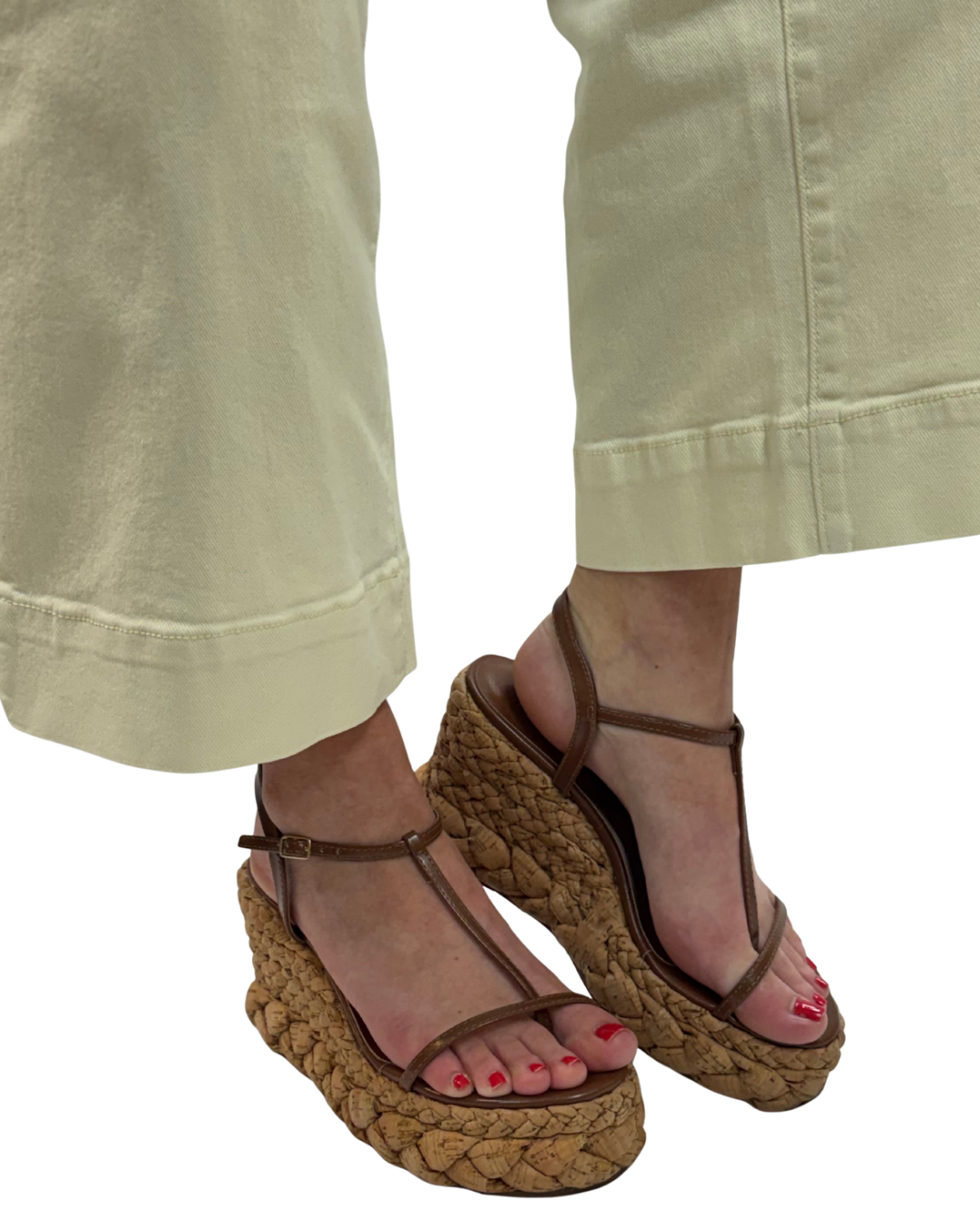 ZOE WEDGE in Walnut