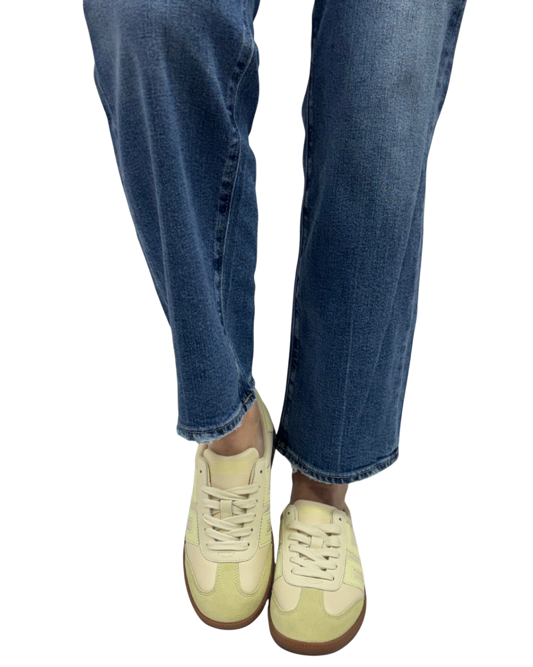 CLOUD D26 in Butter Light Yellow