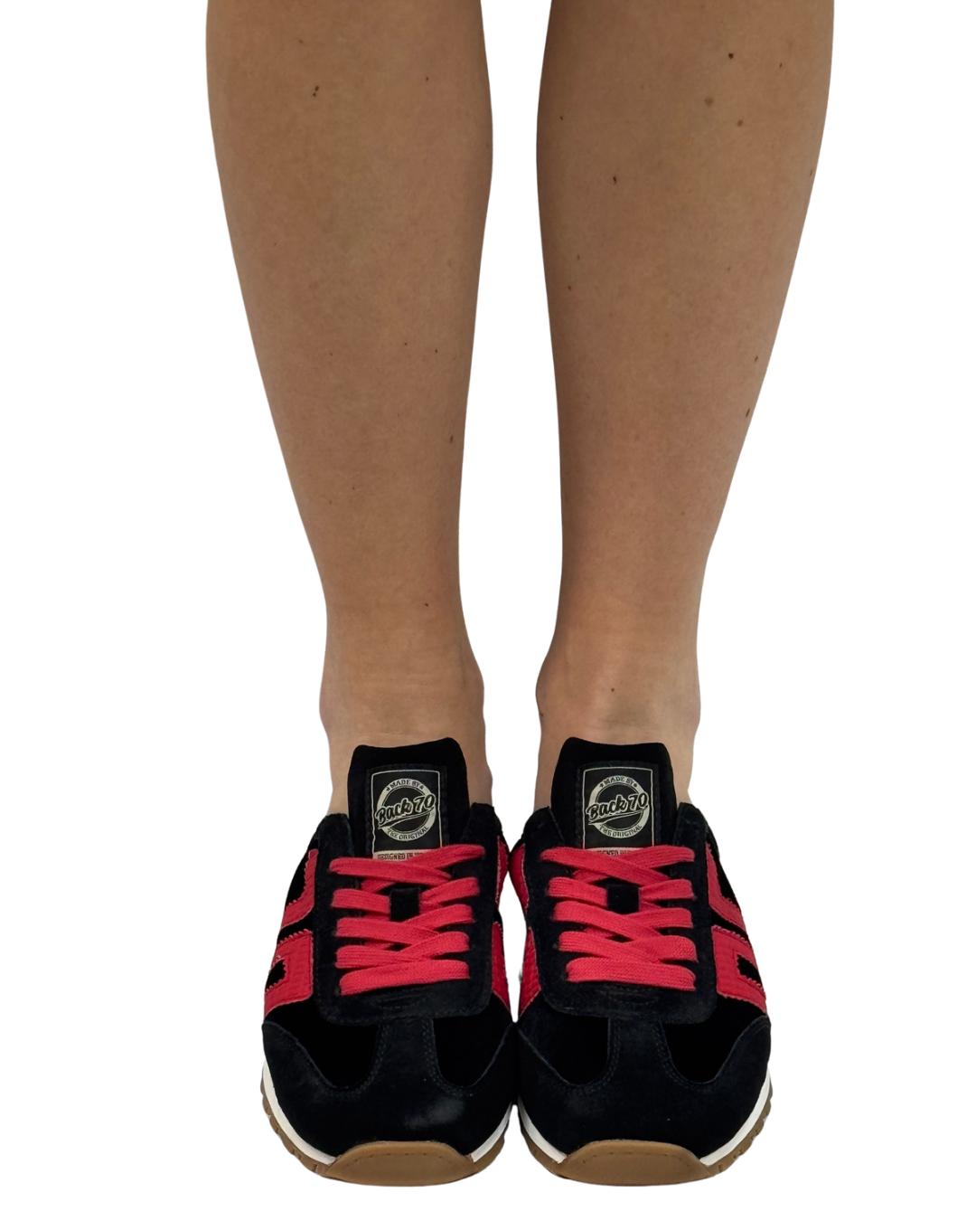 VENICE W26 in Velvet Black Red