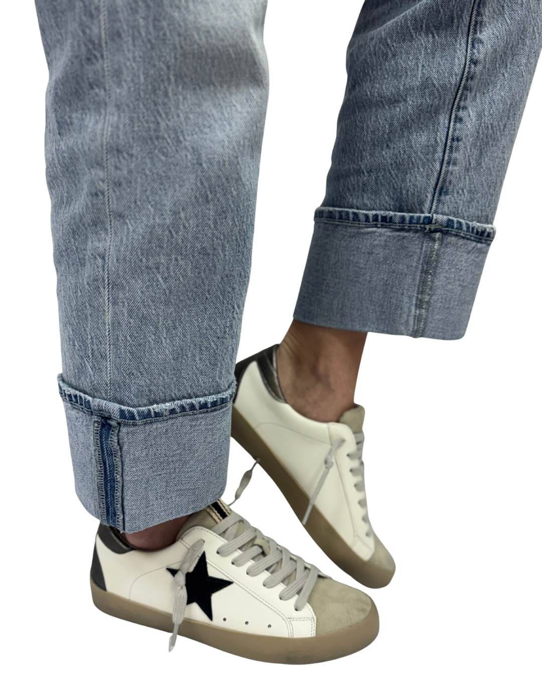 PAULA in Black Lizard