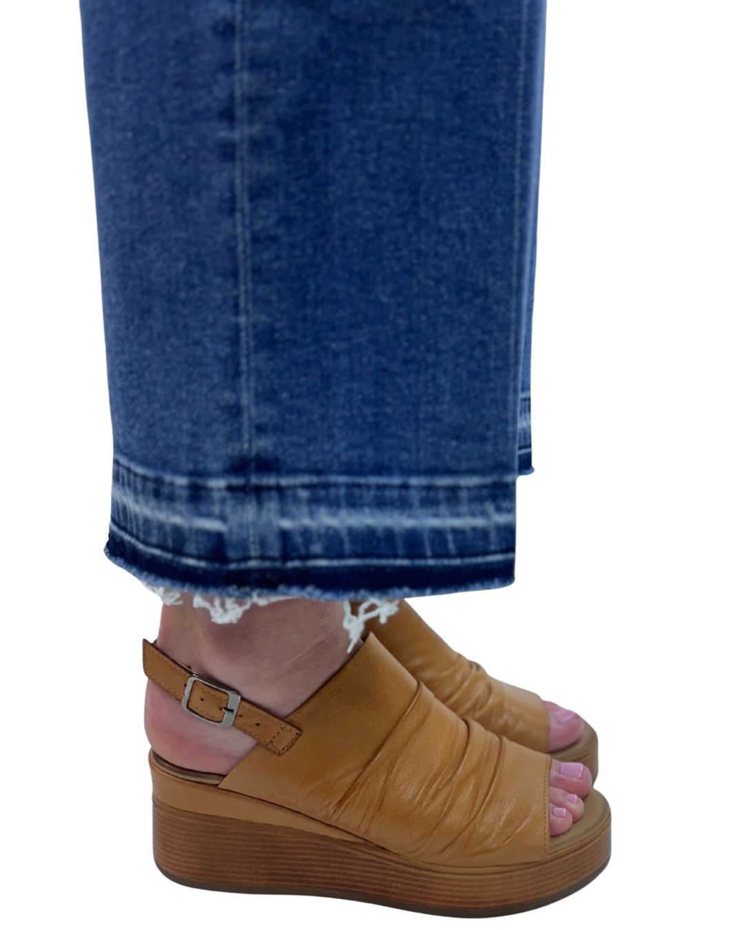 NIKKI-01 in Tan