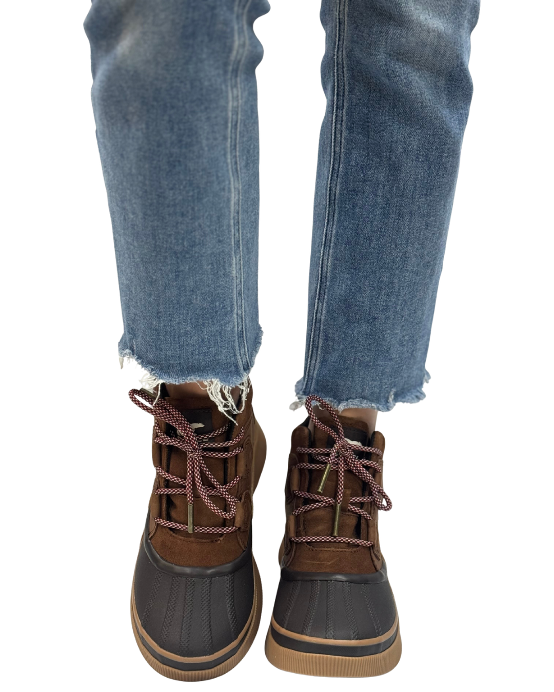 OUT N ABOUT IV CLASSIC WP in Auburn + Blackened Brown