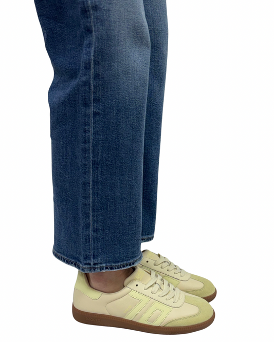 CLOUD D26 in Butter Light Yellow