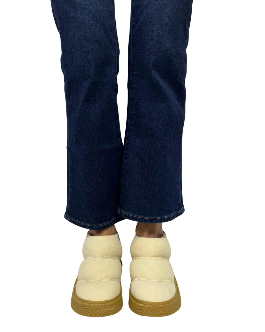 OUT N ABOUT IV MINI PUFFY in Honey White + Gum