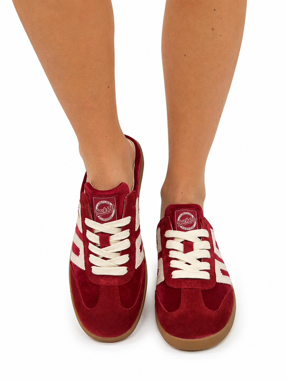 EASTER W26 in Velvet Red Milk