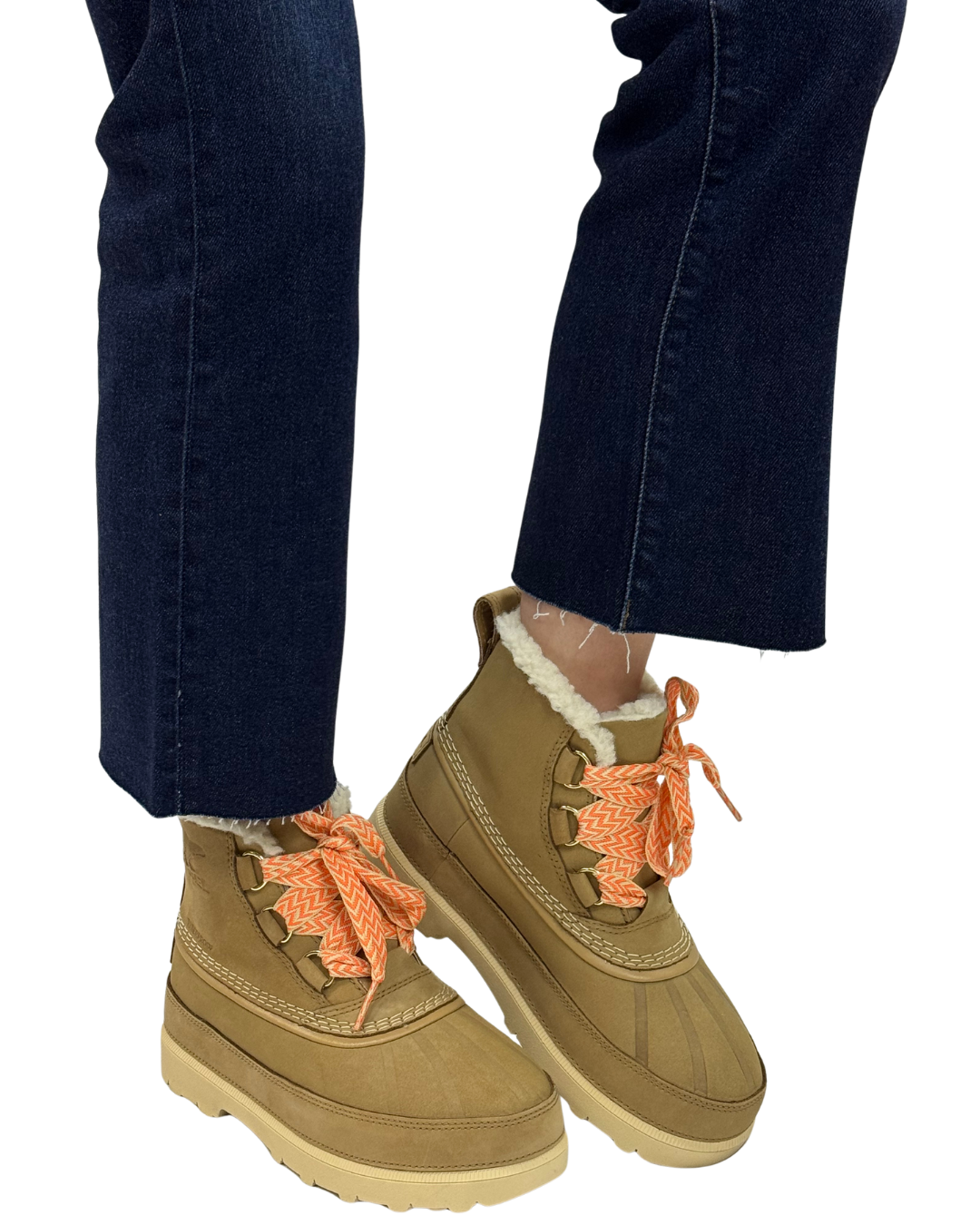 AMBLER FIRESIDE CHUKKA WP in Caribou Buff + Caribou Beige