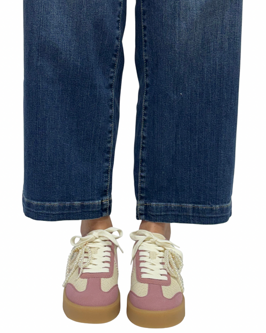 AXEL in Off White + Pink