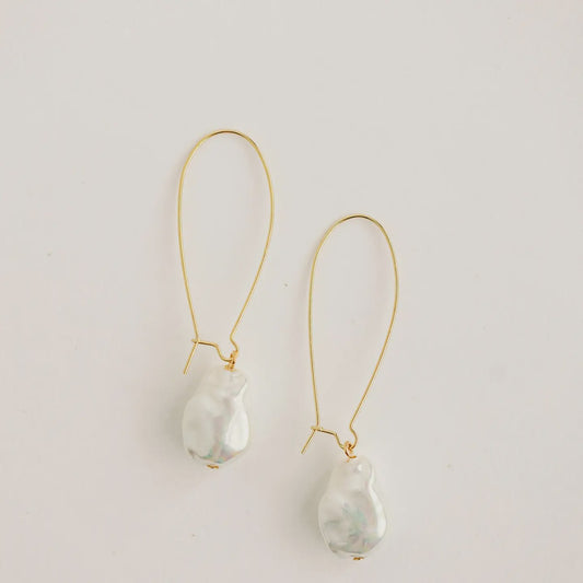 MINIMALIST THREADER EARRINGS in Natural Pearl