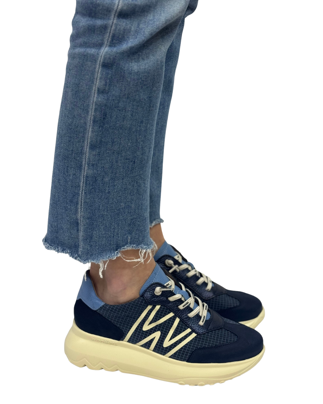 ULTRAFLY 01 in Navy