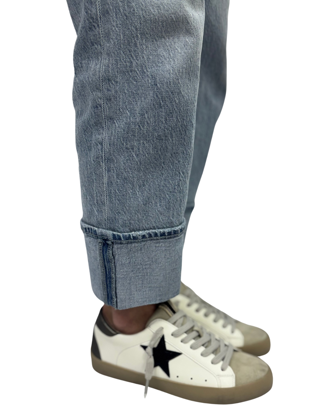 PAULA in Black Lizard