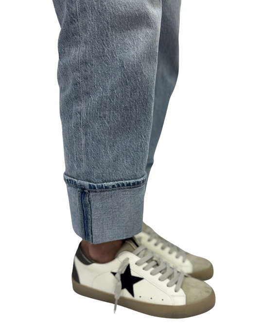 PAULA in Black Lizard