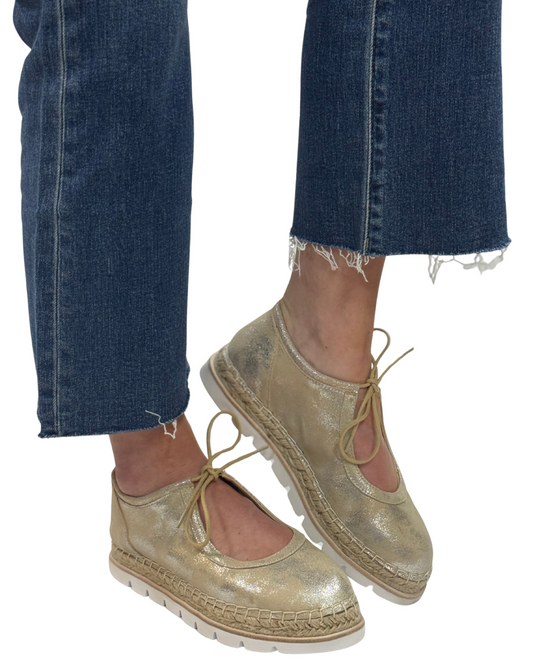 BILLIE in Sand Metallic