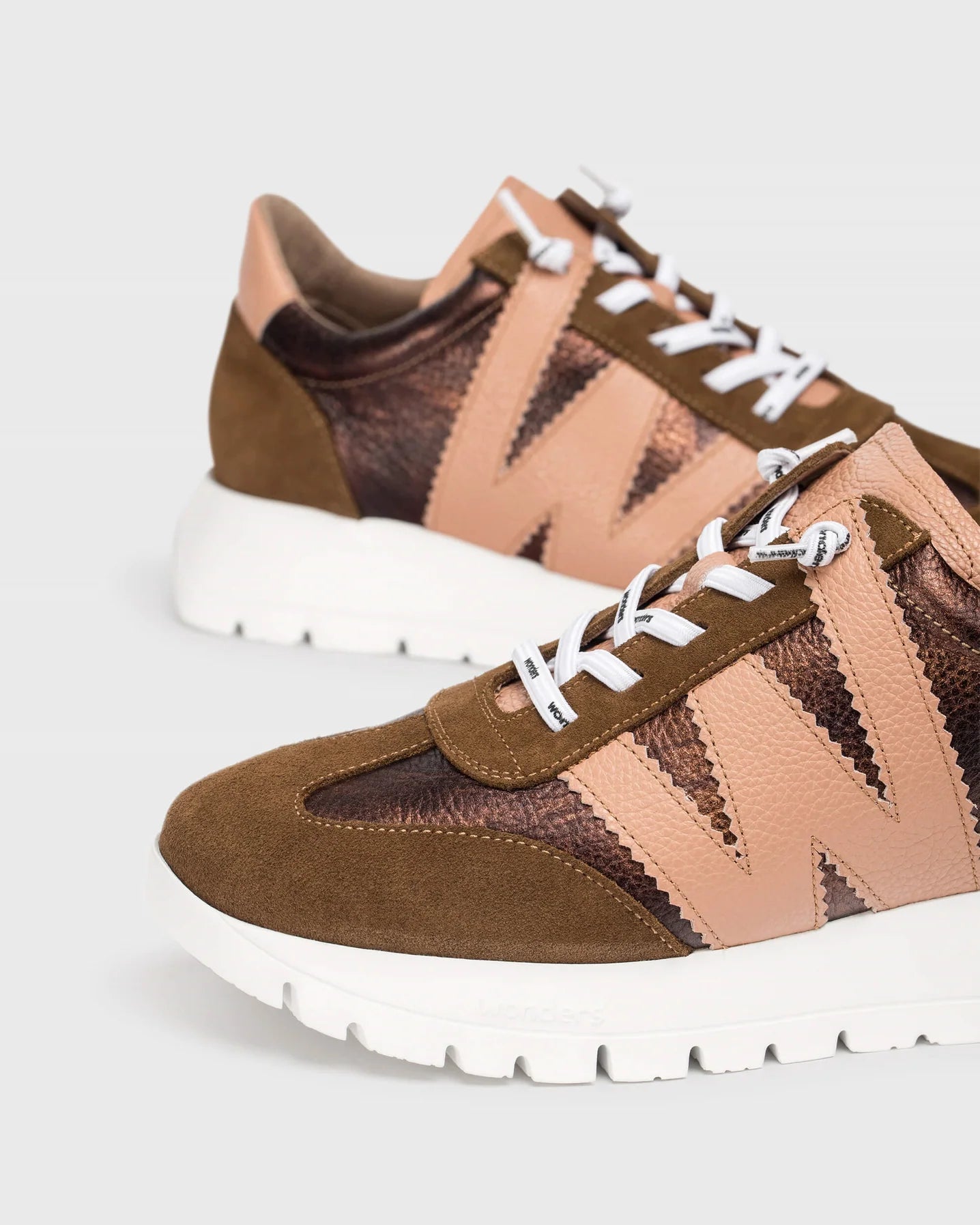 ODISEI 76 in Cognac + Bronze