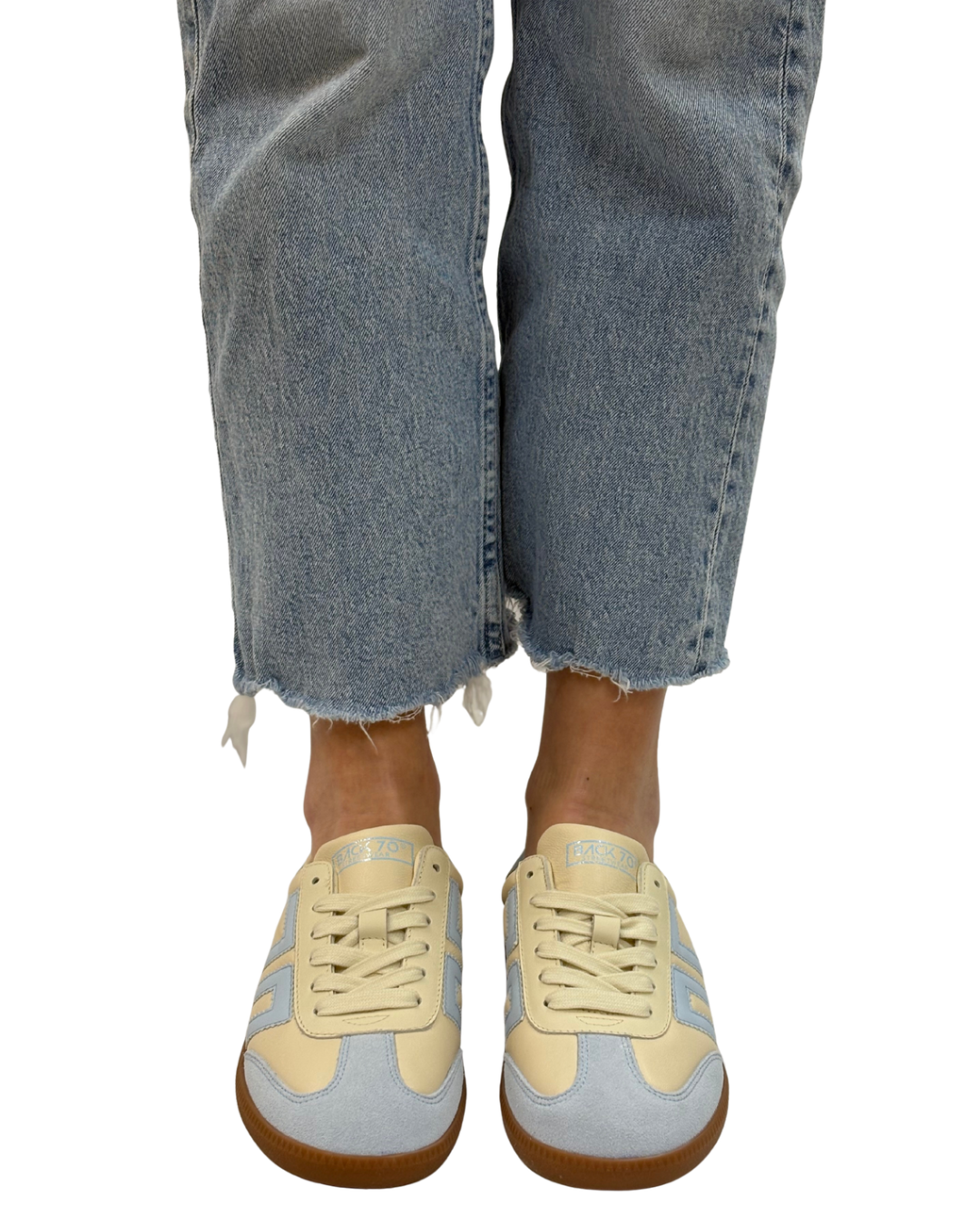 CLOUD D26 in Butter Light Blue