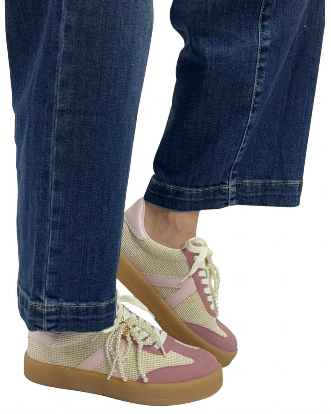 AXEL in Off White + Pink