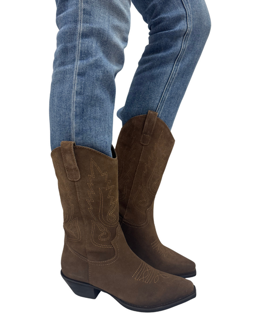 GAUCHO SUEDE in Brown