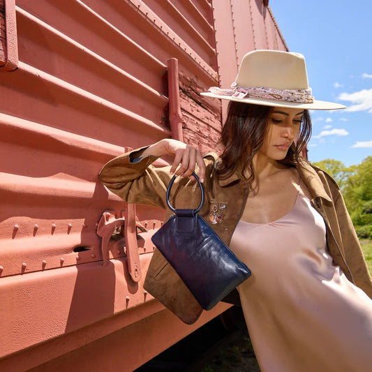 SABLE WRISTLET in Ink Navy