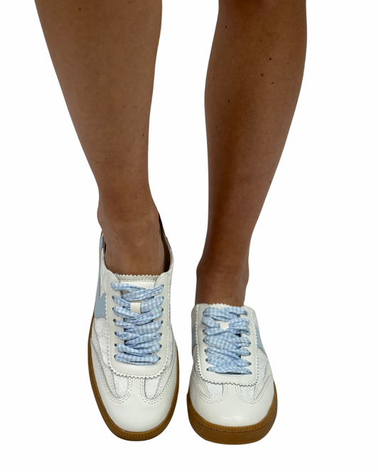 NOTICE SLIDE in White + Blue Eyelet