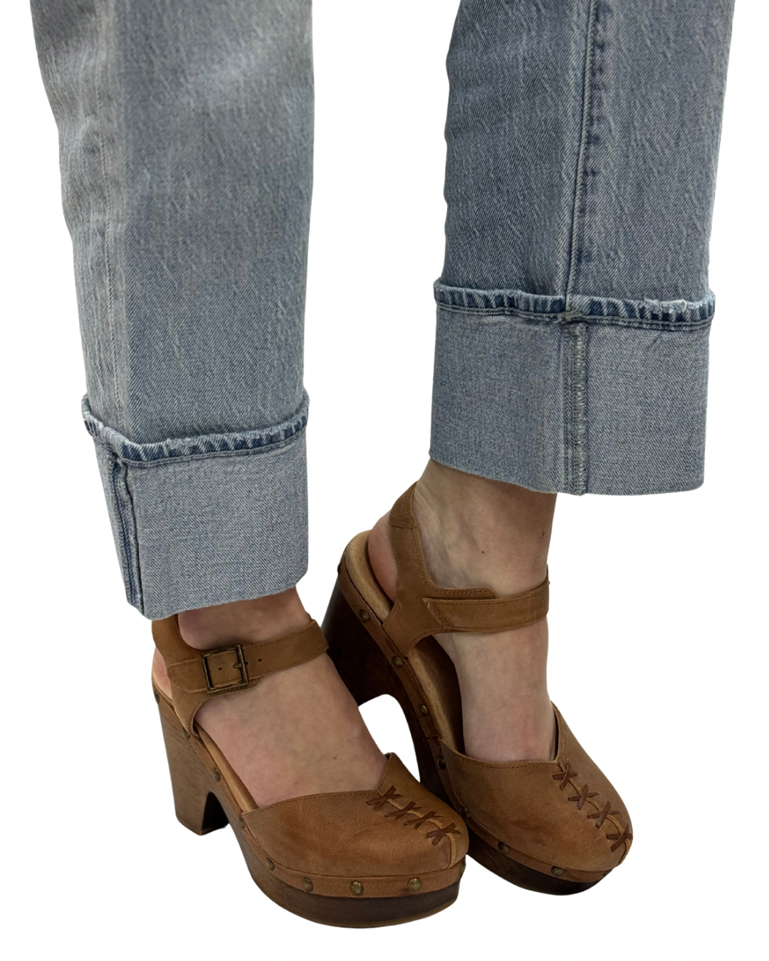DOUBS CLOG in Tan