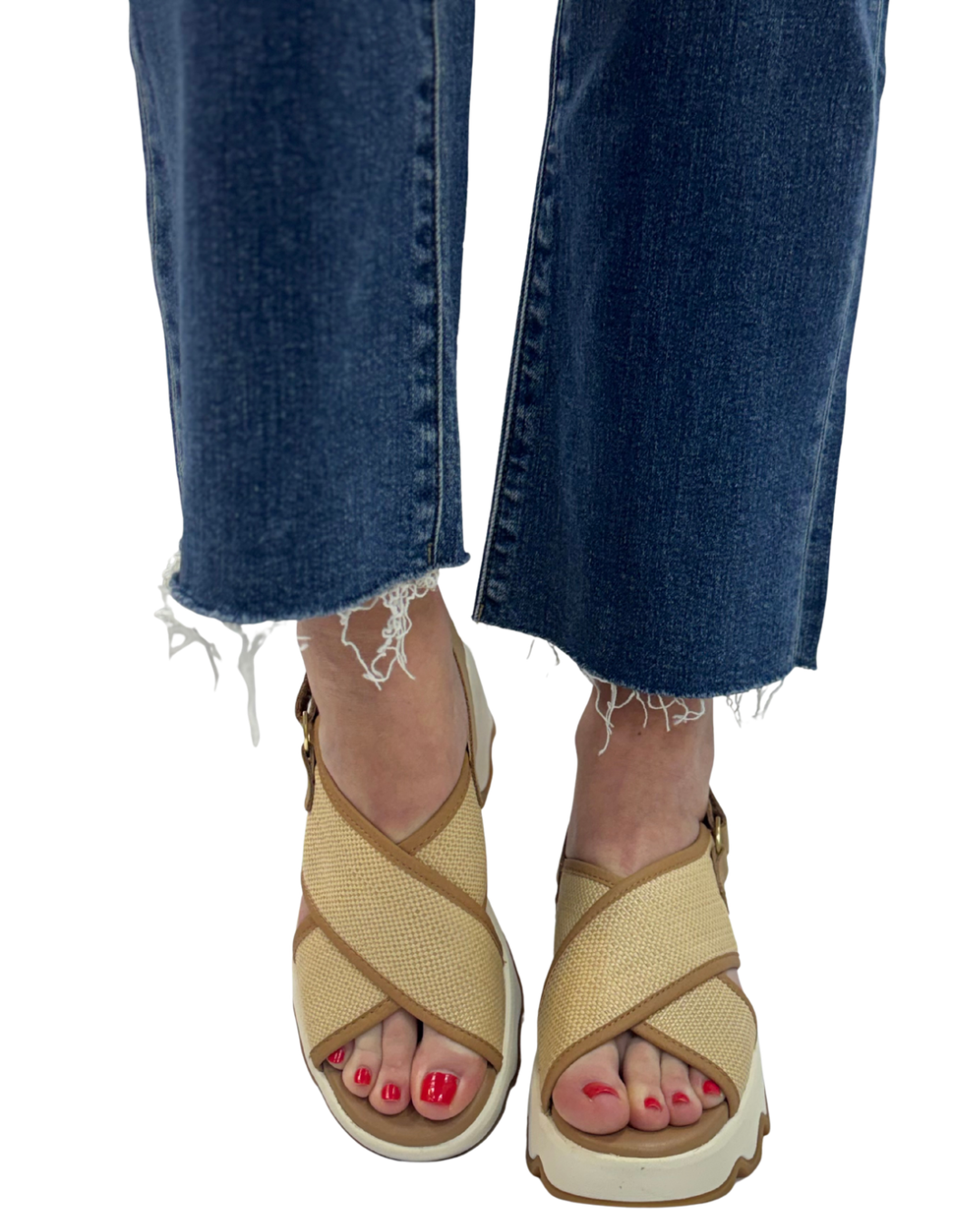 KINETIC AURA SLINGBACK TXT in Honest Beige + Gum