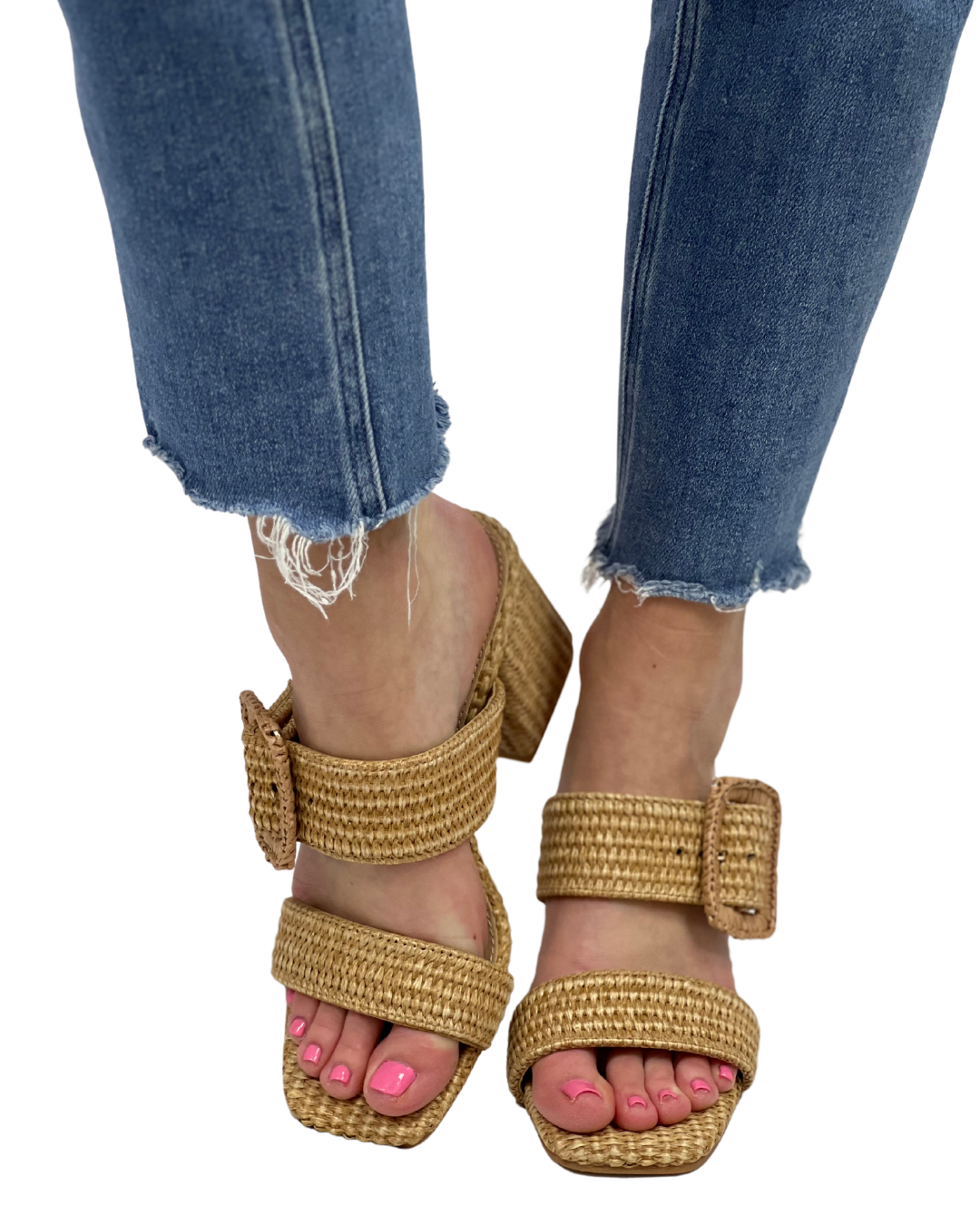 LUCY in Cognac Raffia