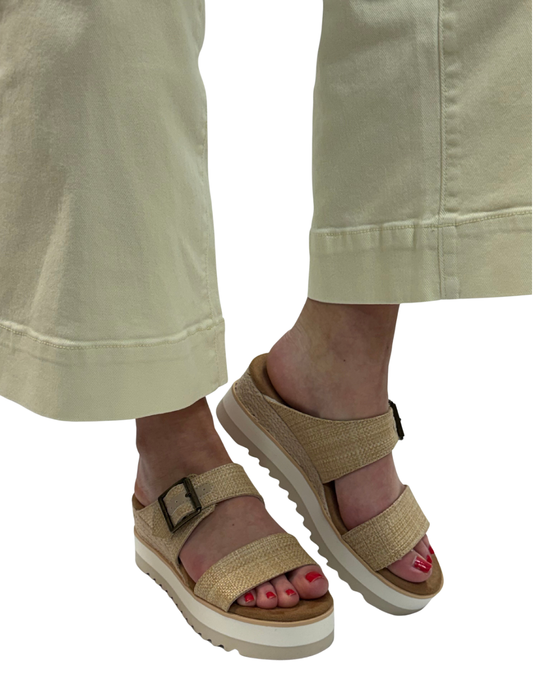 DIANA MULE BUCKLE in Almond Raffia