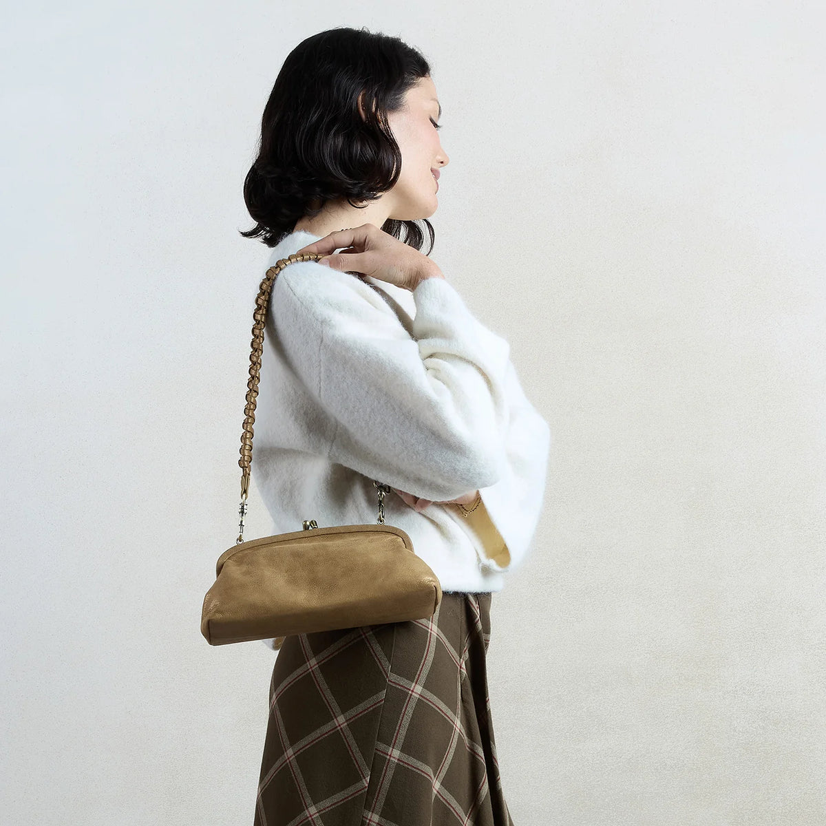ALBA FRAME SMALL SHOULDER in Honey Gold