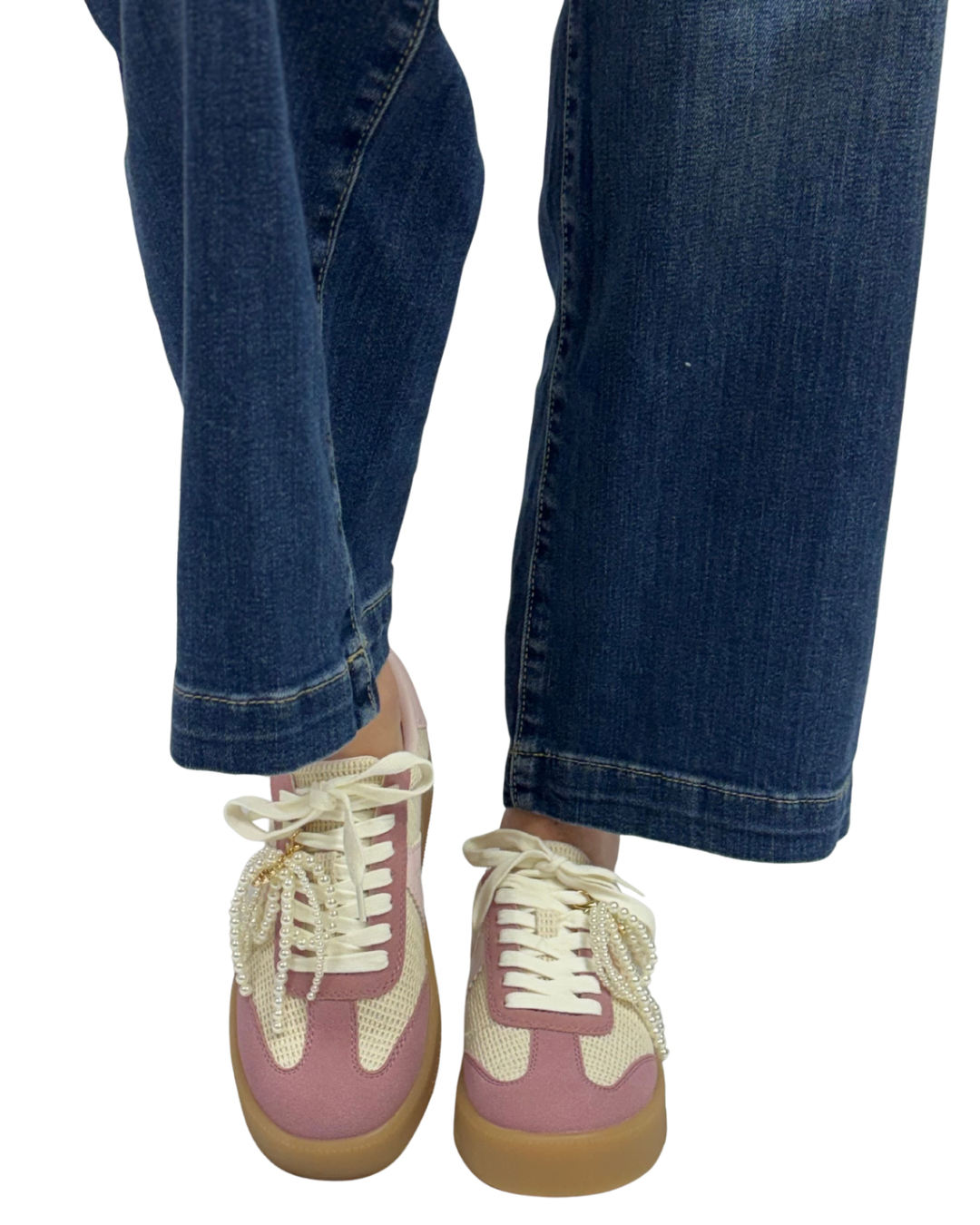 AXEL in Off White + Pink