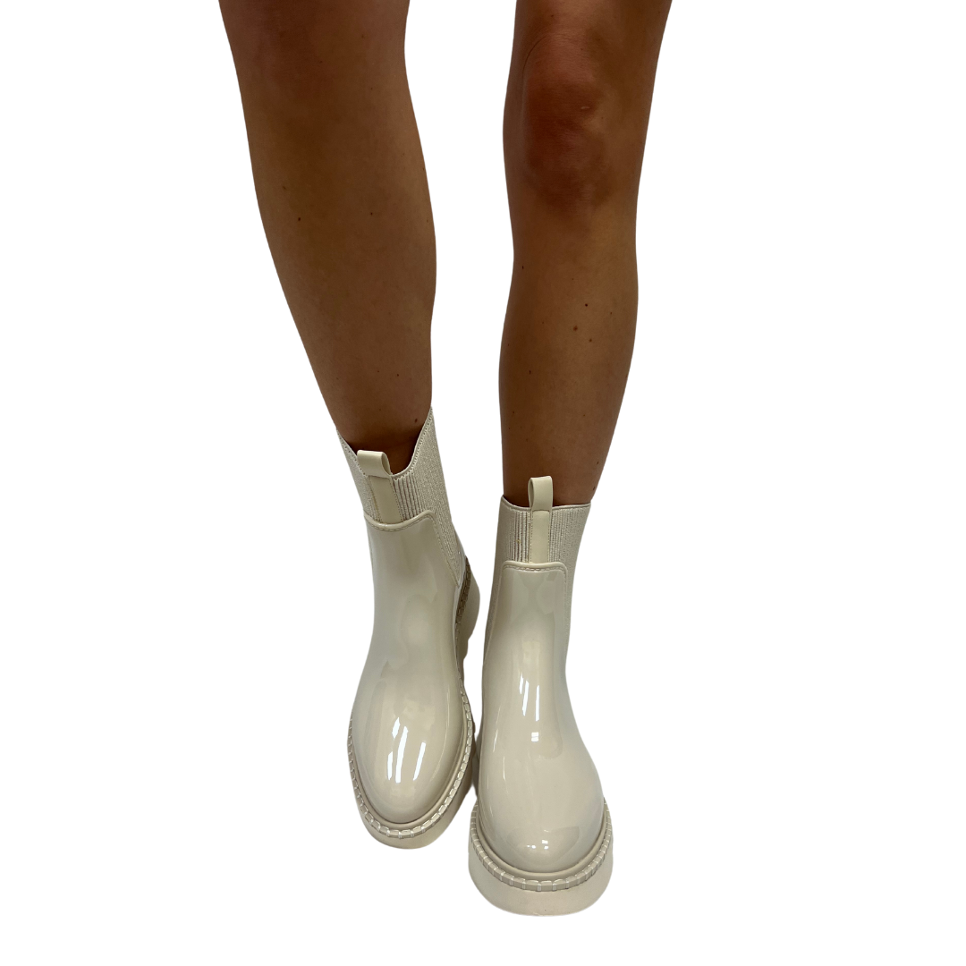 TROPIC H2O in Ivory Patent