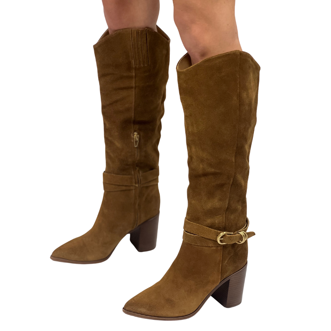 TYRONE in Brown Suede