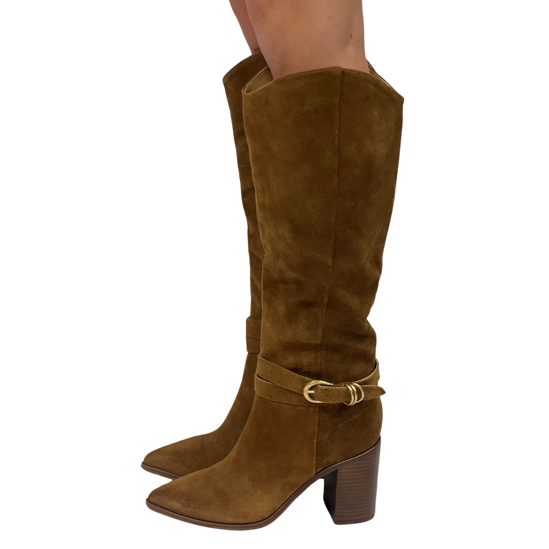 TYRONE in Brown Suede