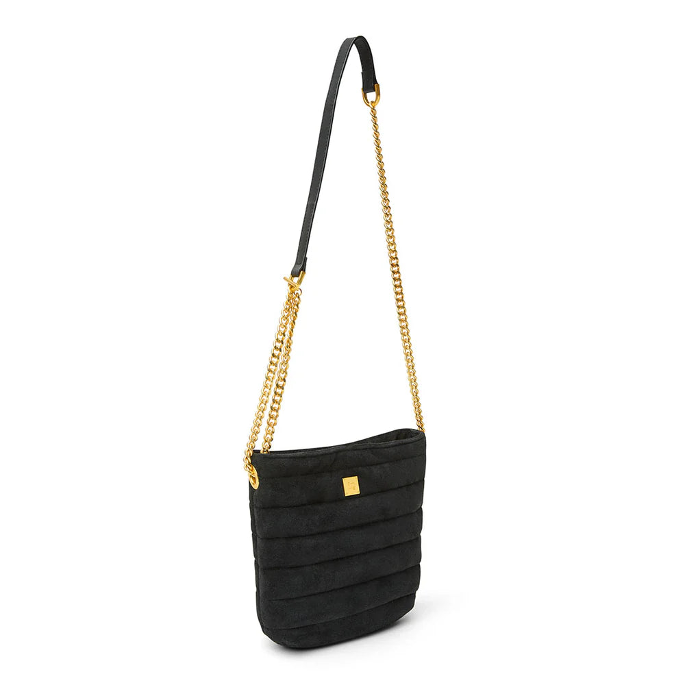 DREAM STASH in Black