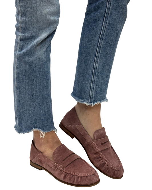 CARRY ON LOAFER in Dusty Violet