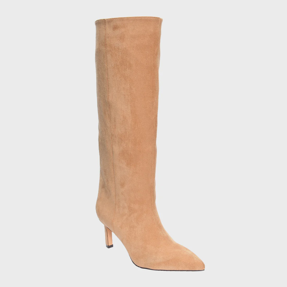 ESTELLE in Camel