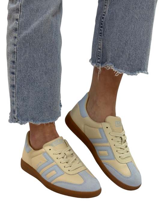 CLOUD D26 in Butter Light Blue