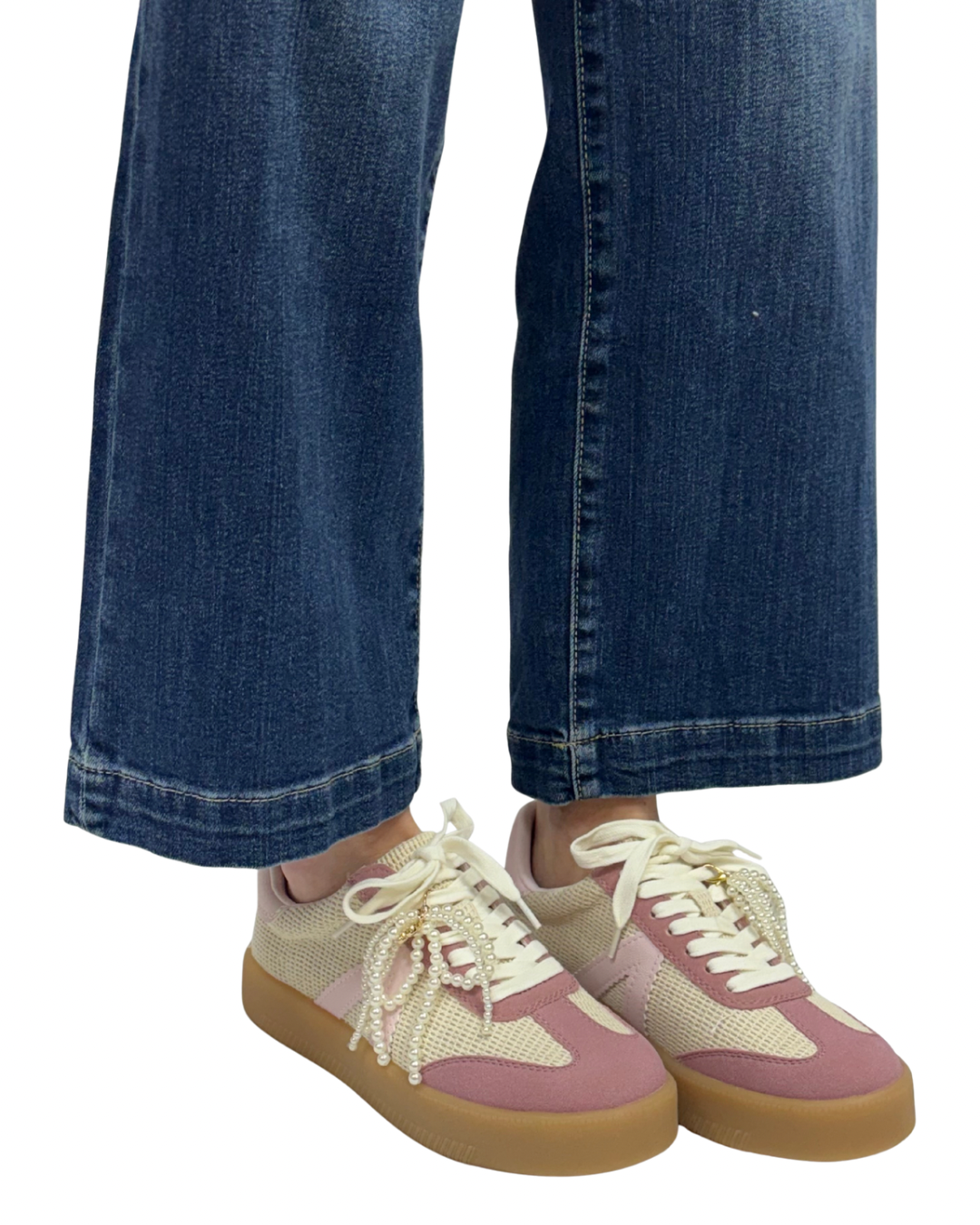 AXEL in Off White + Pink