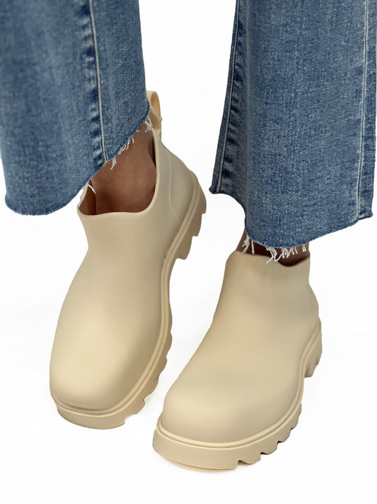 HIGH STREET RAIN BOOT in Parchment