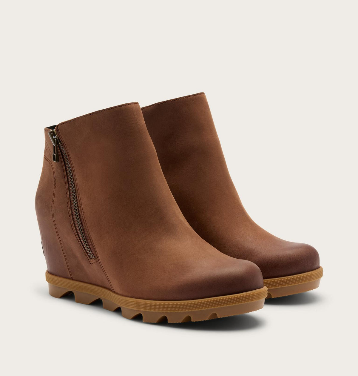 JOAN RHAPSODY ZIP WEDGE in Dark Aubun + Gum