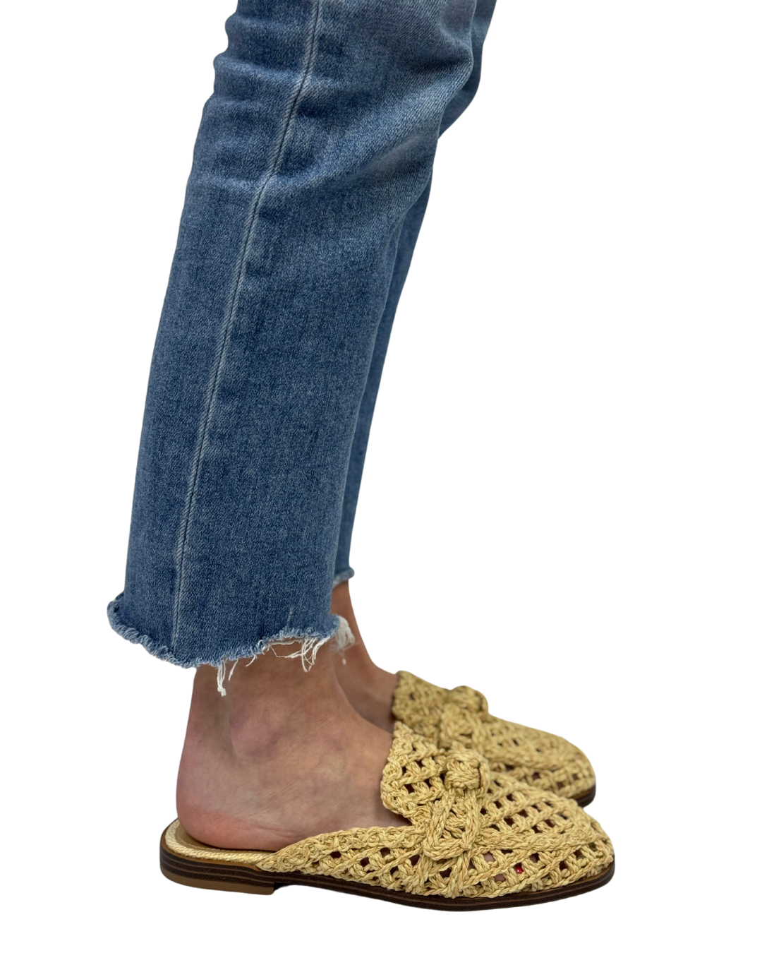 LAYCE in Natural Woven