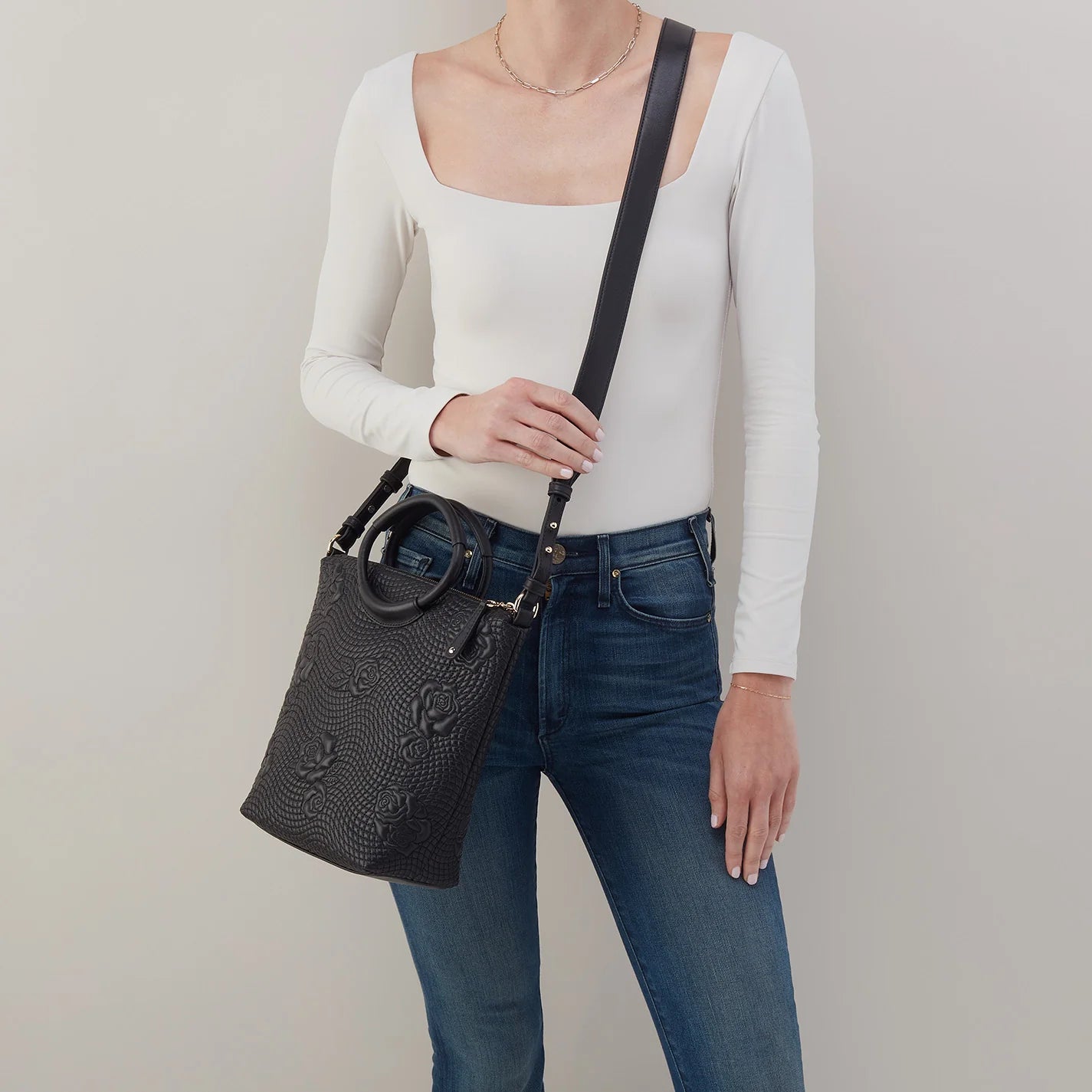 MAGGIE CROSSBODY in Black Embossed Flora