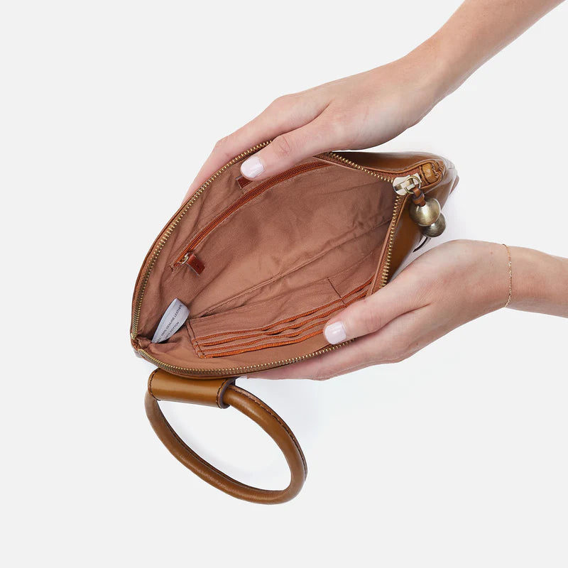 SABLE WRISTLET in Truffle Studded