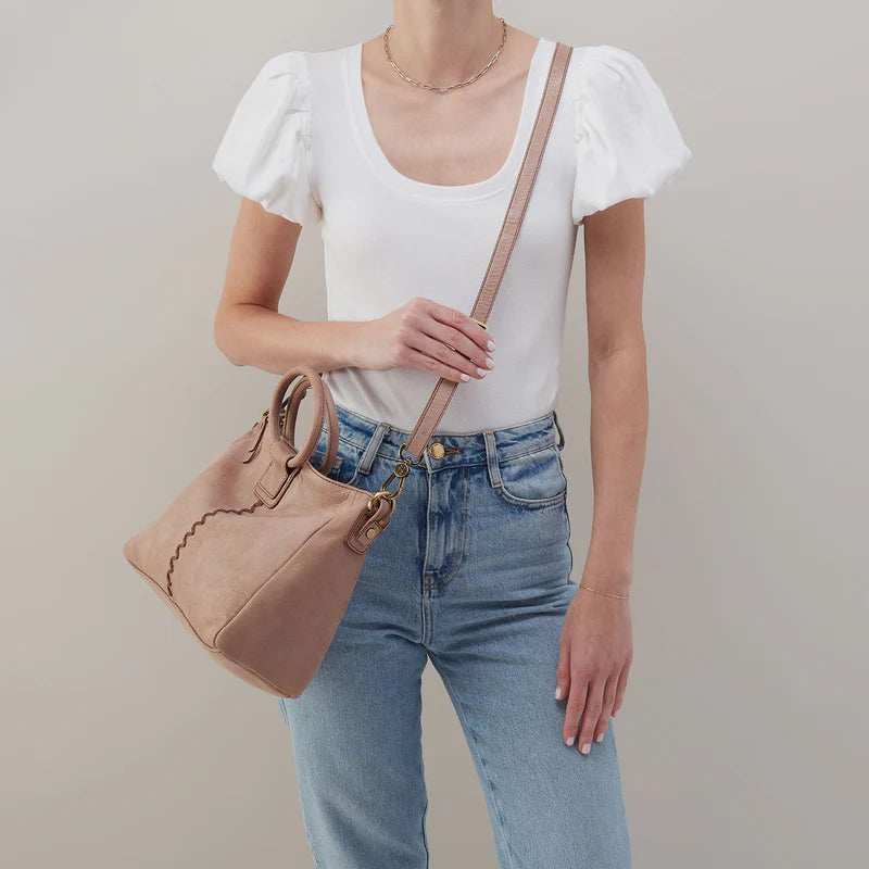 SHEILA MEDIUM in Hazel