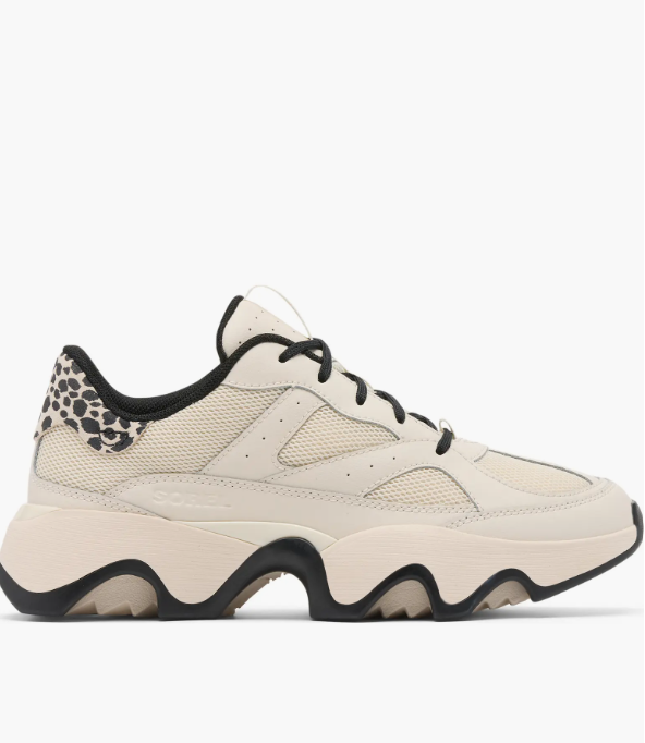 KINETIC ARRAY in Chalk + Black