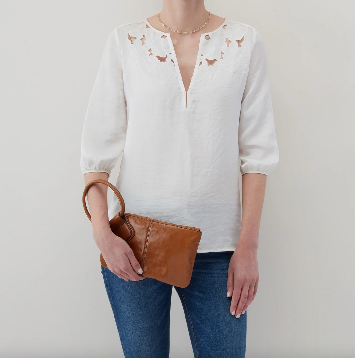 SABLE WRISTLET in Truffle