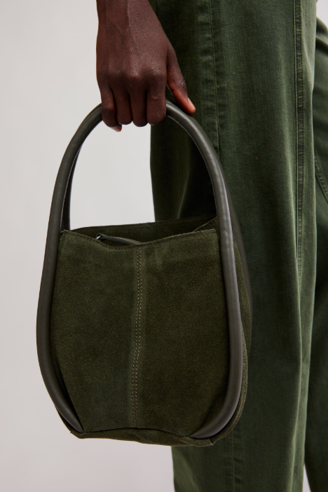 BARLOW BUCKET BAG in Dark Olive