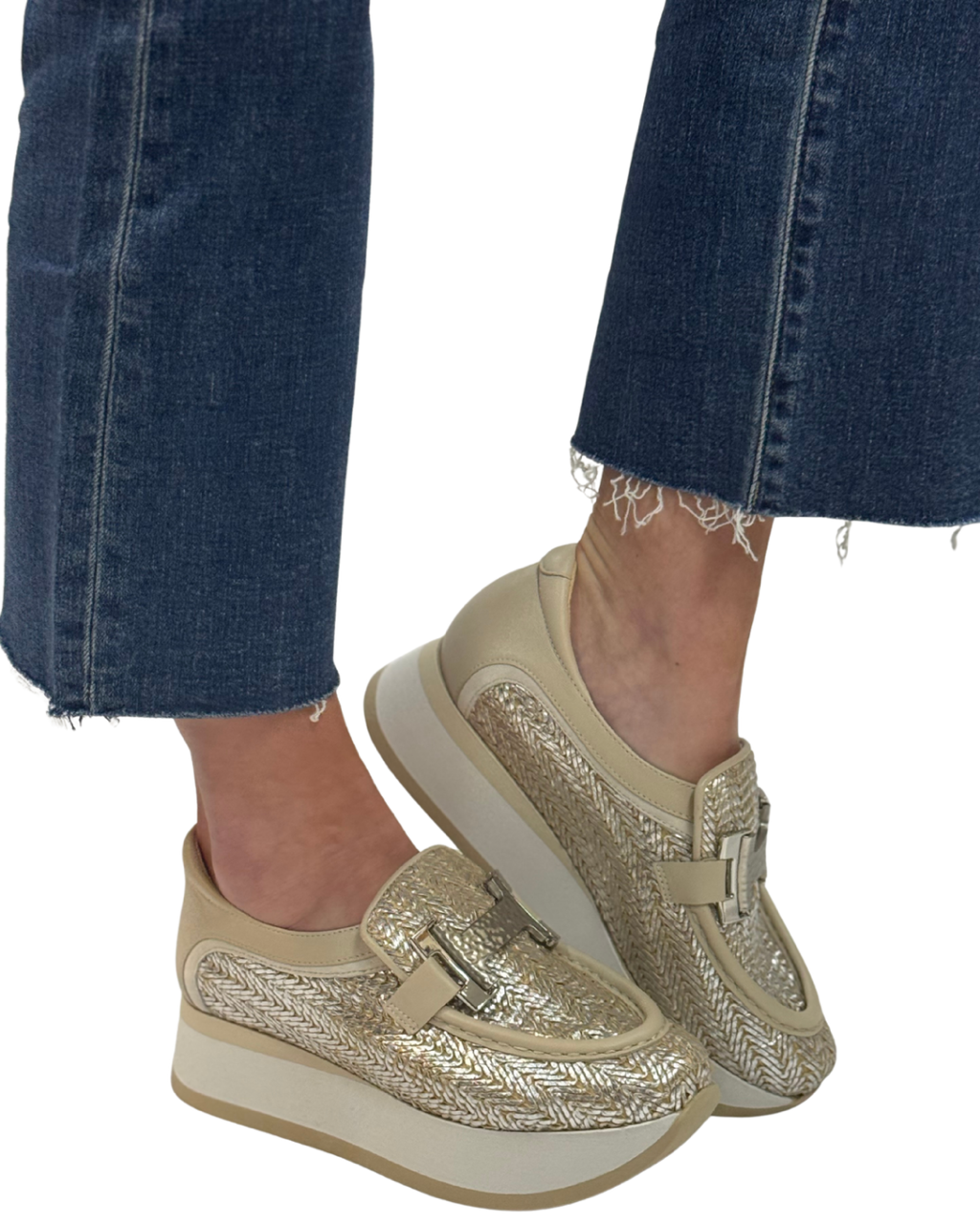 CORO in Silver + Almond