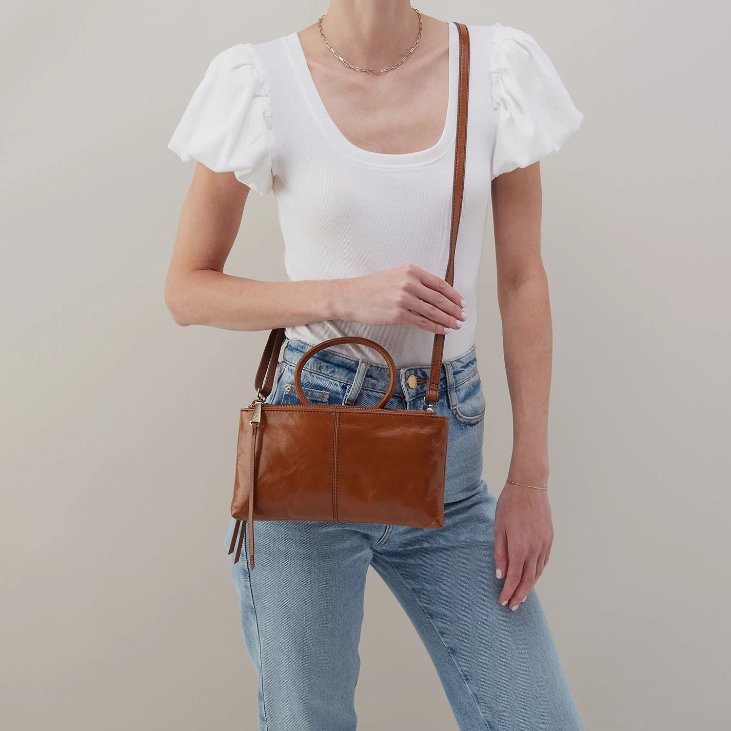 SABLE CROSSBODY in Truffle